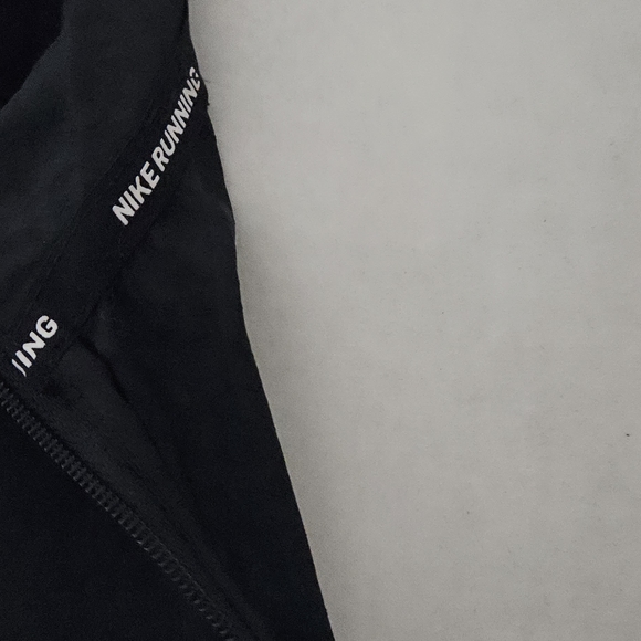 NIKE ACTIVE JACKET - Picture 8 of 10